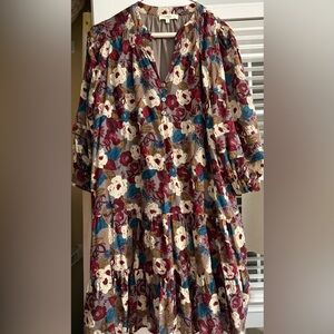 Size Large Entro floral dress above knee length